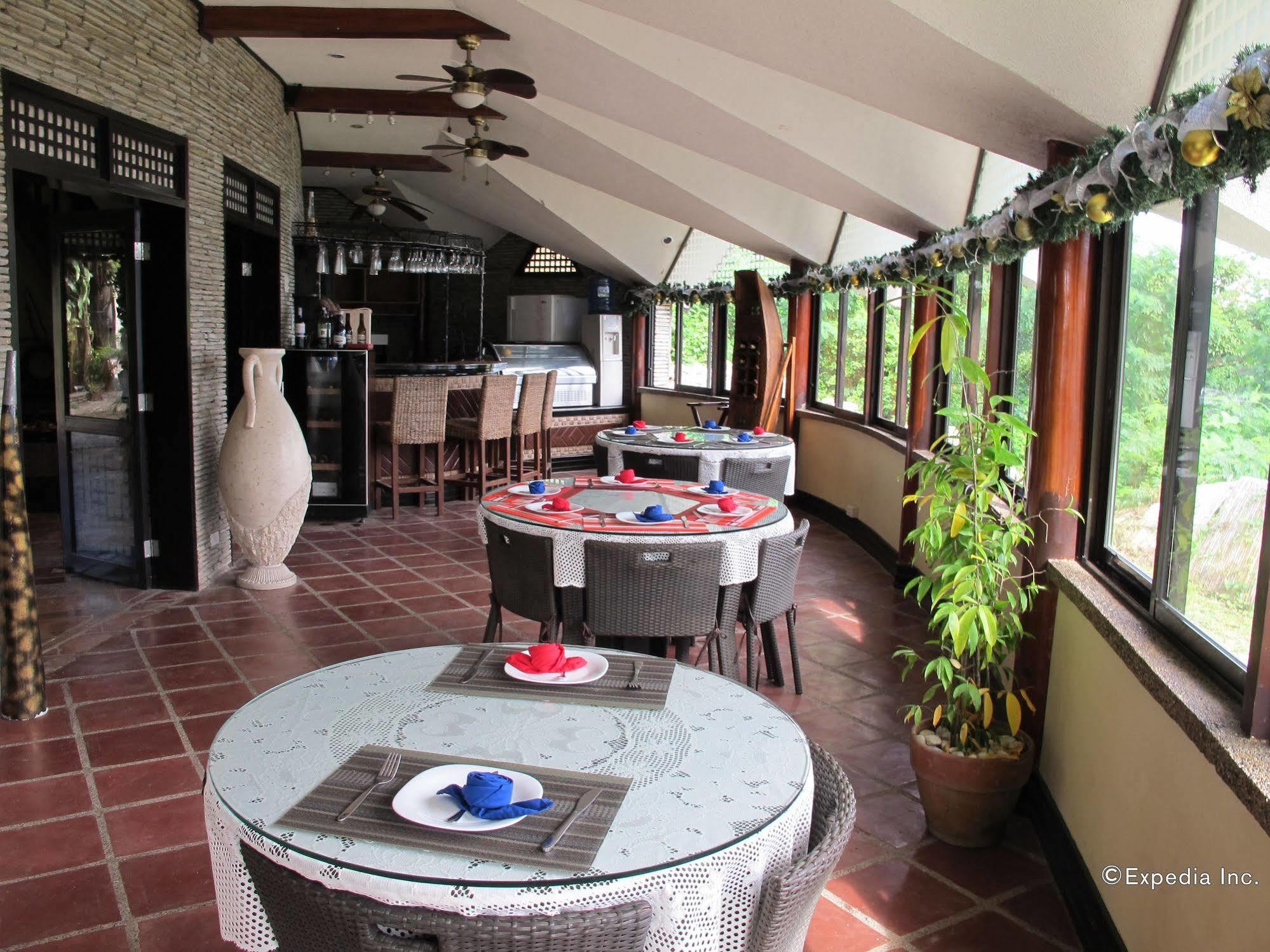 Utopia Resort & Spa Puerto Galera Exteriér fotografie